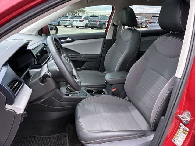 Thumbnail: 2022 Volkswagen Taos - 17