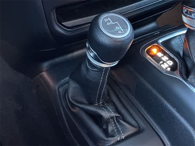 Thumbnail: 2024 Jeep Wrangler - 39