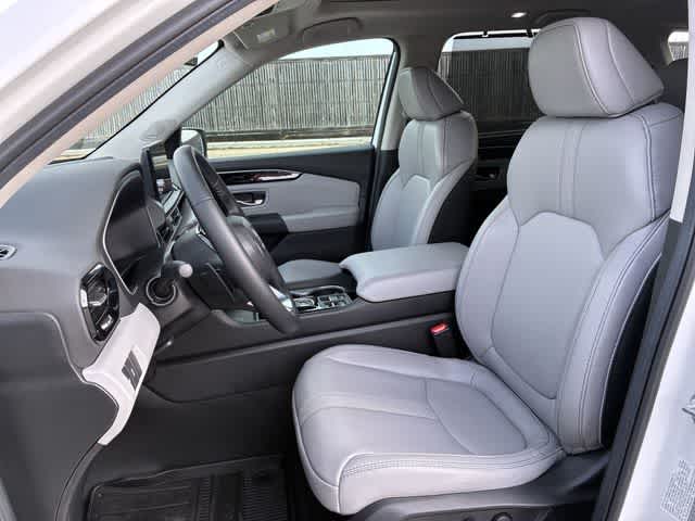 Thumbnail: 2025 Honda Pilot - 16