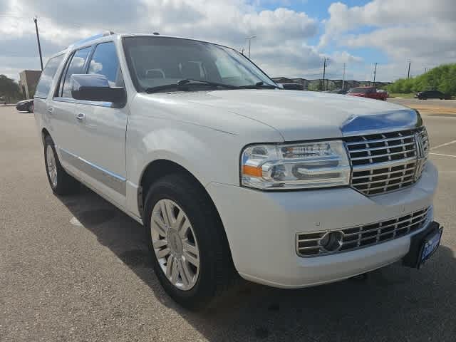 Thumbnail: 2014 Lincoln Navigator - 3
