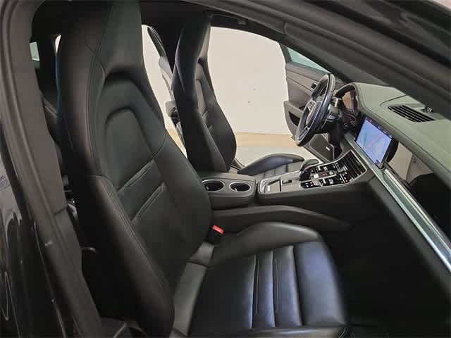 Thumbnail: 2019 Porsche Panamera - 24