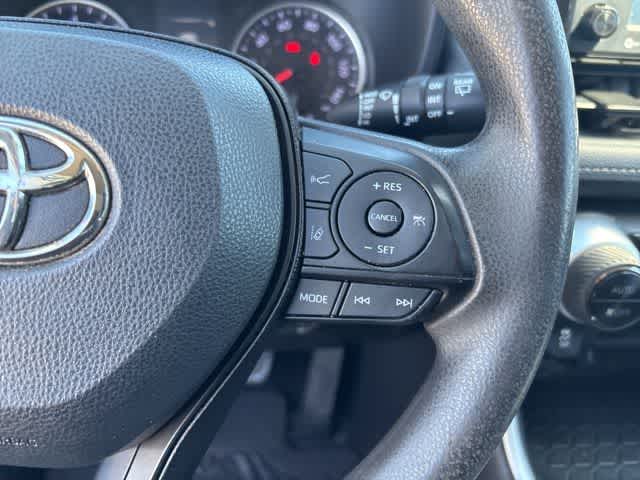 Thumbnail: 2020 Toyota RAV4 - 12