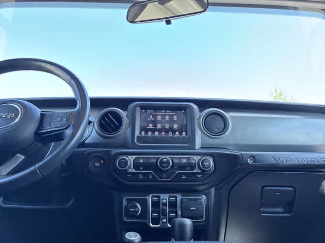 Thumbnail: 2022 Jeep Wrangler - 30