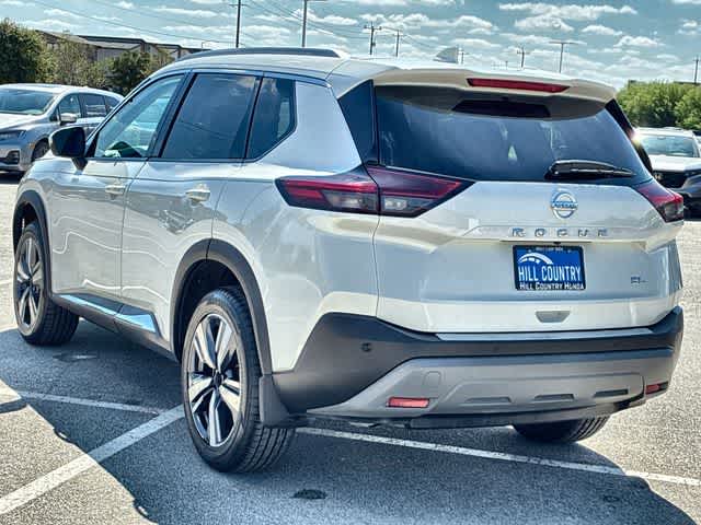 Thumbnail: 2021 Nissan Rogue - 4
