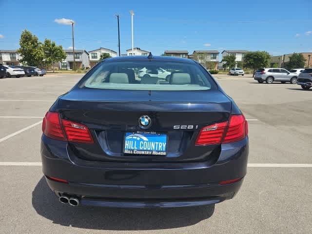 Thumbnail: 2011 BMW 5 Series - 6