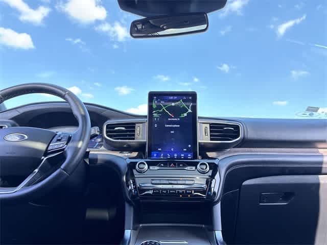 Thumbnail: 2022 Ford Explorer - 30