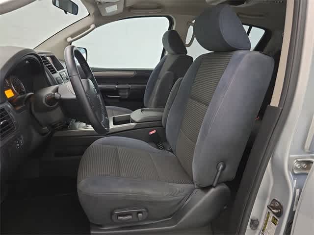 2011 Nissan Armada SV 17