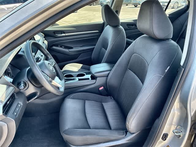 Thumbnail: 2023 Nissan Altima - 17