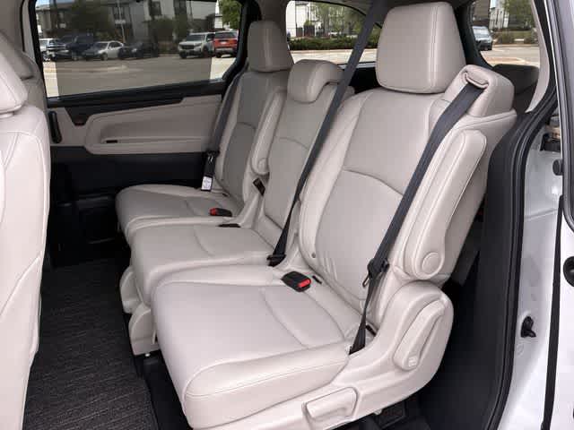 Thumbnail: 2026 Honda Odyssey - 21