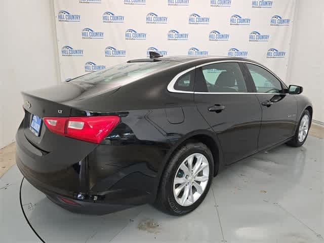 Thumbnail: 2023 Chevrolet Malibu - 6