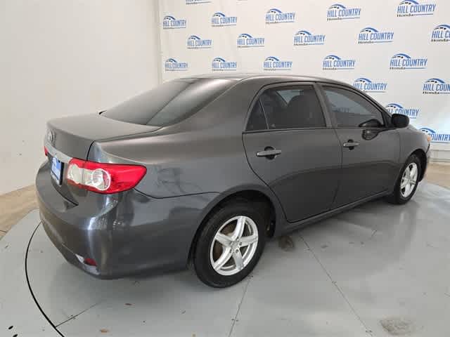 Thumbnail: 2011 Toyota Corolla - 6