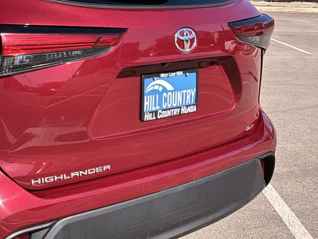 Thumbnail: 2023 Toyota Highlander - 13