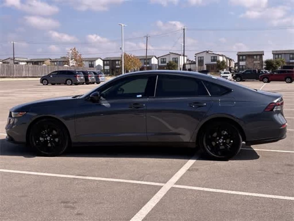 Used 2025 Honda Accord SE Sedan