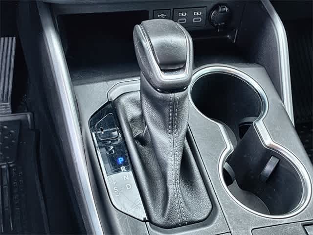 Thumbnail: 2023 Toyota Highlander - 35