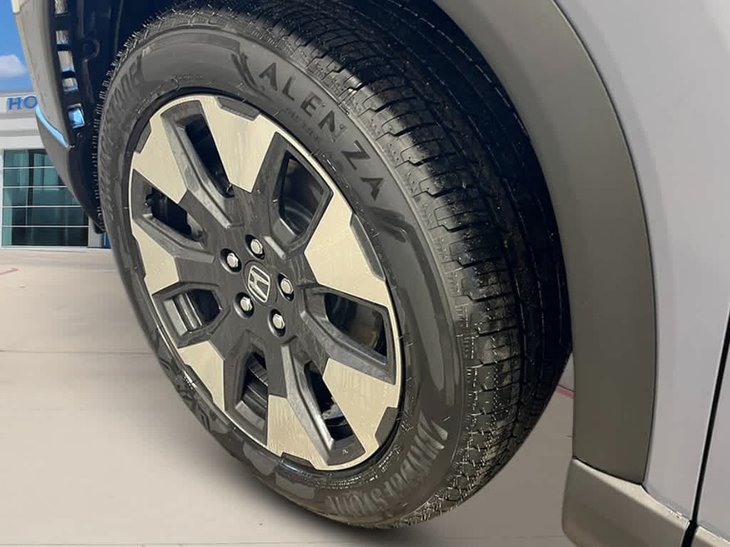 Thumbnail: 2026 Honda Pilot - 10