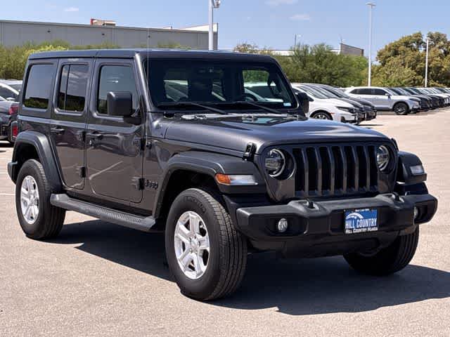 Thumbnail: 2022 Jeep Wrangler - 8