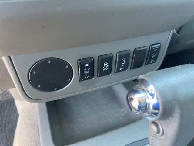Thumbnail: 2016 Nissan Frontier - 18