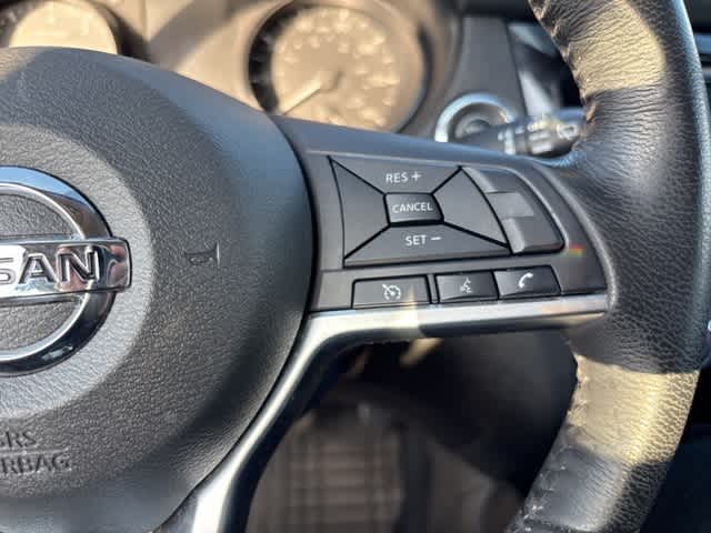 Thumbnail: 2019 Nissan Rogue Sport - 12