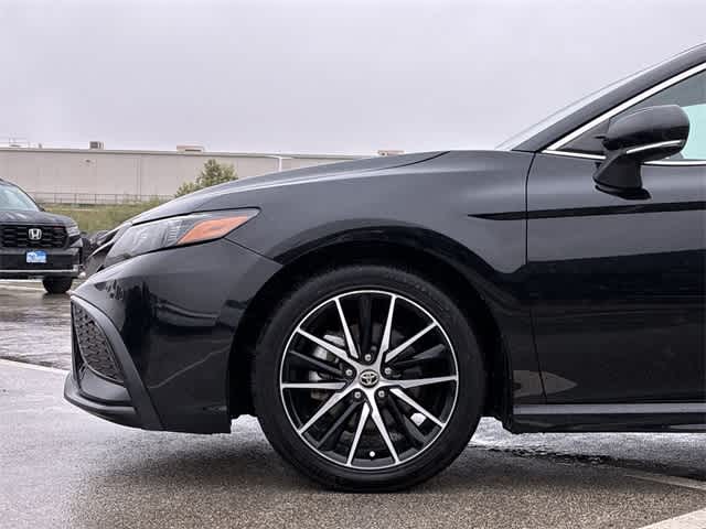 Thumbnail: 2023 Toyota Camry - 14