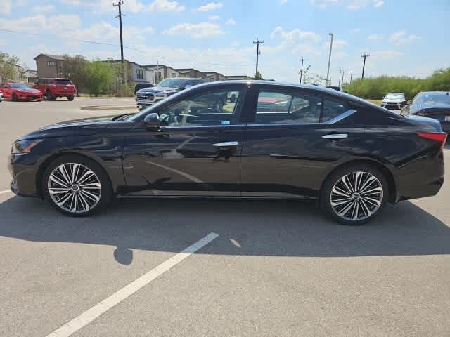Thumbnail: 2023 Nissan Altima - 8