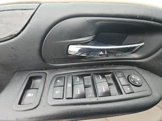 Thumbnail: 2019 Dodge Grand Caravan - 14