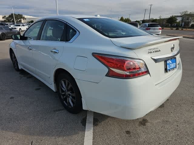 Thumbnail: 2015 Nissan Altima - 7