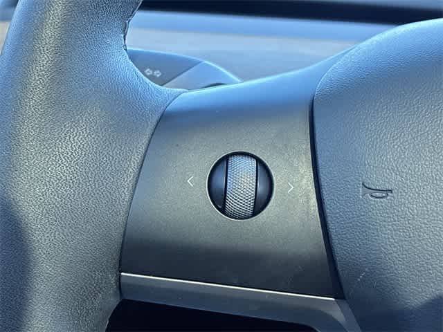 Thumbnail: 2021 Tesla Model Y - 26