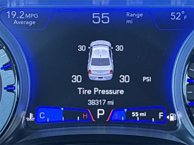 Thumbnail: 2023 Chrysler 300 - 36