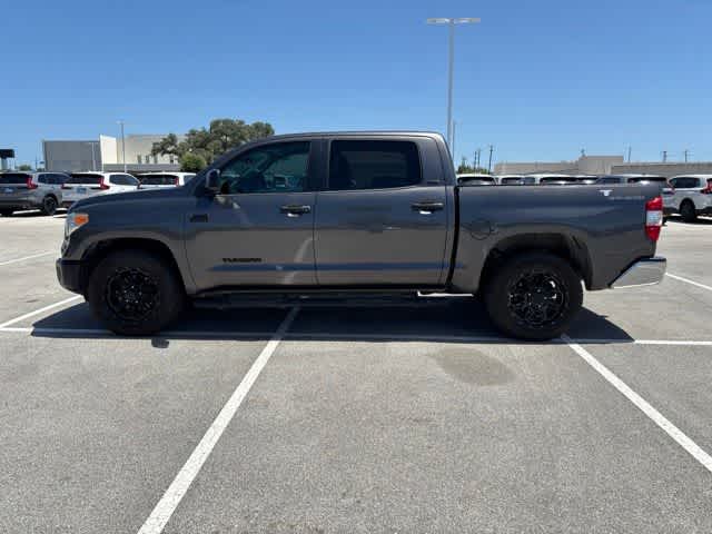 Thumbnail: 2016 Toyota Tundra - 2