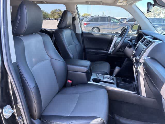 Thumbnail: 2021 Toyota 4Runner - 24