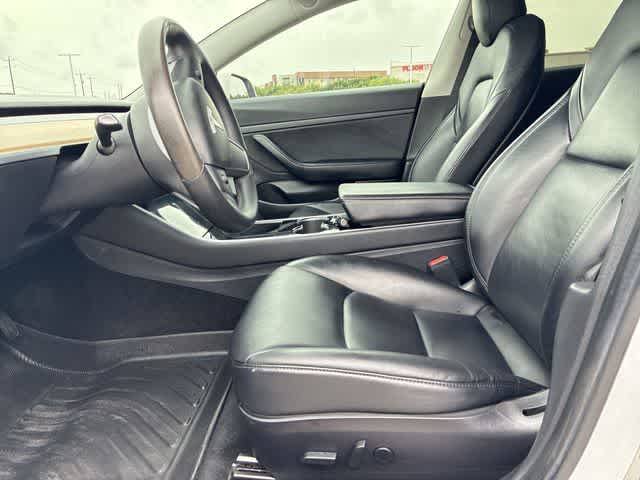 Thumbnail: 2020 Tesla Model 3 - 18