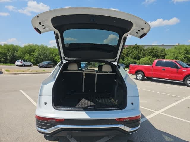 Thumbnail: 2022 Audi Q5 - 9