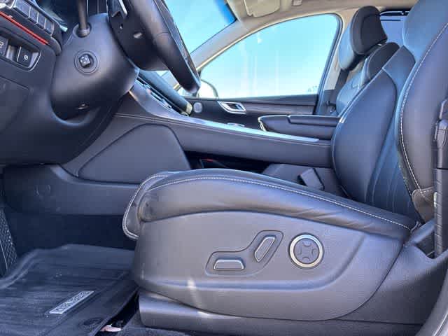 Thumbnail: 2021 Genesis GV80 - 17