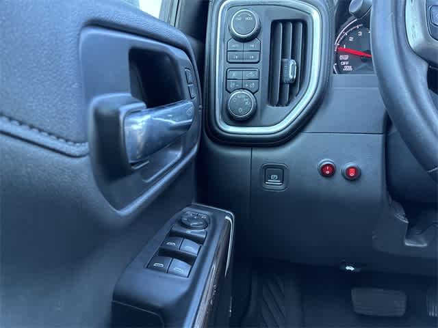 Thumbnail: 2020 Chevrolet Silverado 1500 - 41