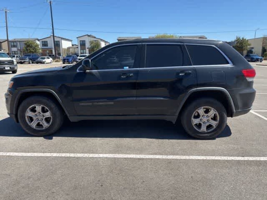Used 2018 Jeep Grand Cherokee Laredo 4x4 SUV