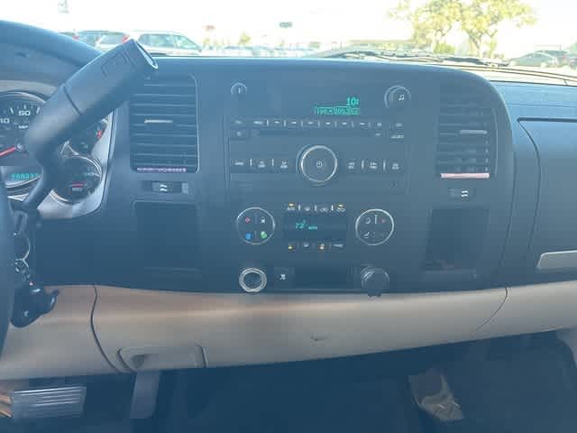 Thumbnail: 2008 Chevrolet Silverado 1500 - 17