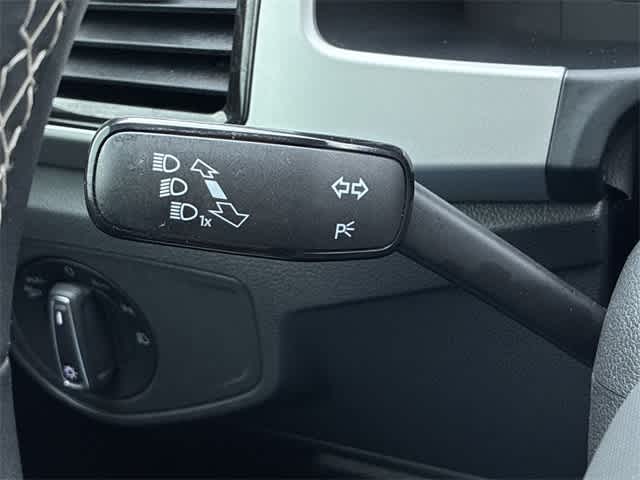 Thumbnail: 2022 Volkswagen Atlas - 27