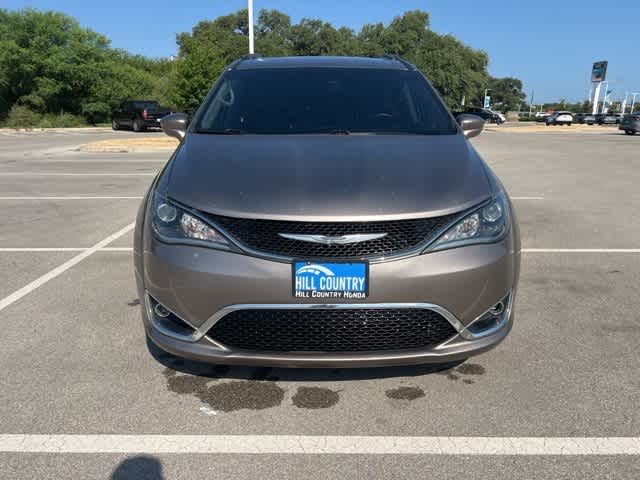 Thumbnail: 2017 Chrysler Pacifica - 8