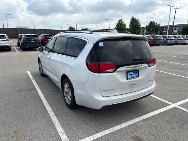 Thumbnail: 2020 Chrysler Pacifica - 3