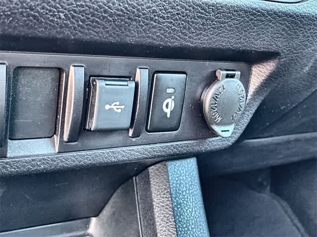 Thumbnail: 2023 Toyota Tacoma - 32