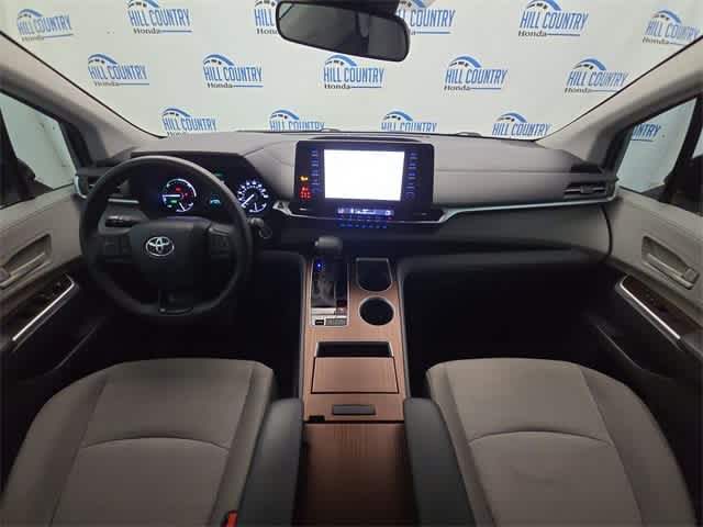 Thumbnail: 2023 Toyota Sienna - 16