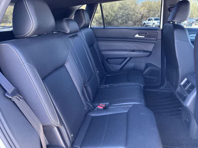 Thumbnail: 2023 Volkswagen Atlas - 21