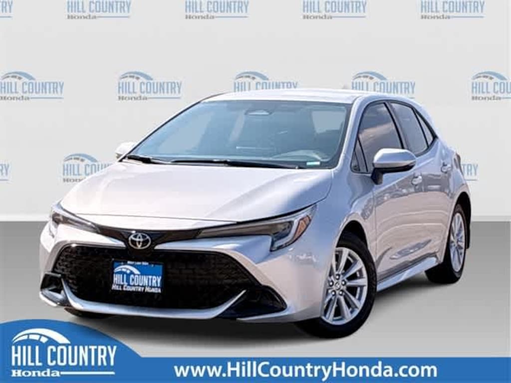 Used 2025 Toyota Corolla Hatchback SE Hatchback