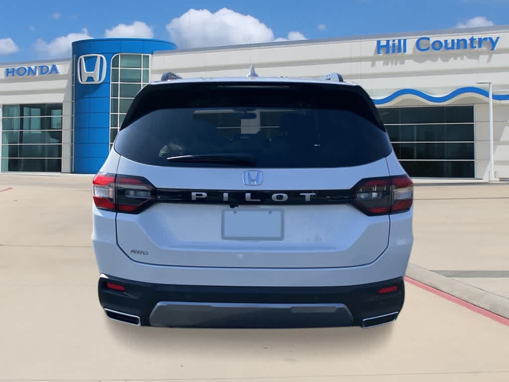 Thumbnail: 2026 Honda Pilot - 4