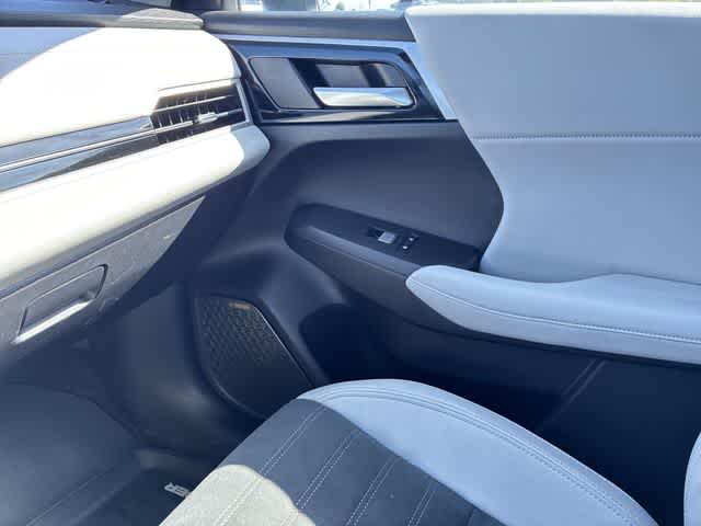 Thumbnail: 2025 Mitsubishi Outlander - 33
