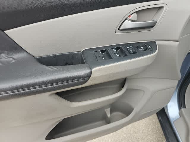 Thumbnail: 2013 Honda Odyssey - 10