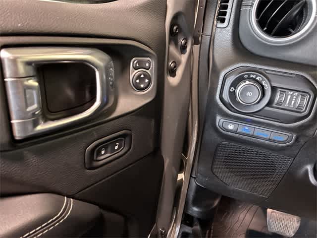 Thumbnail: 2022 Jeep Wrangler - 39