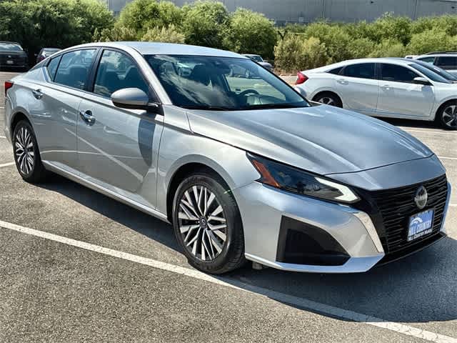 Thumbnail: 2023 Nissan Altima - 8