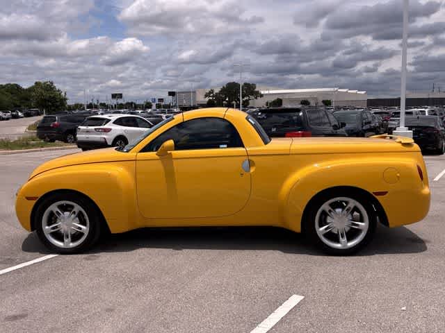 Thumbnail: 2003 Chevrolet SSR - 3