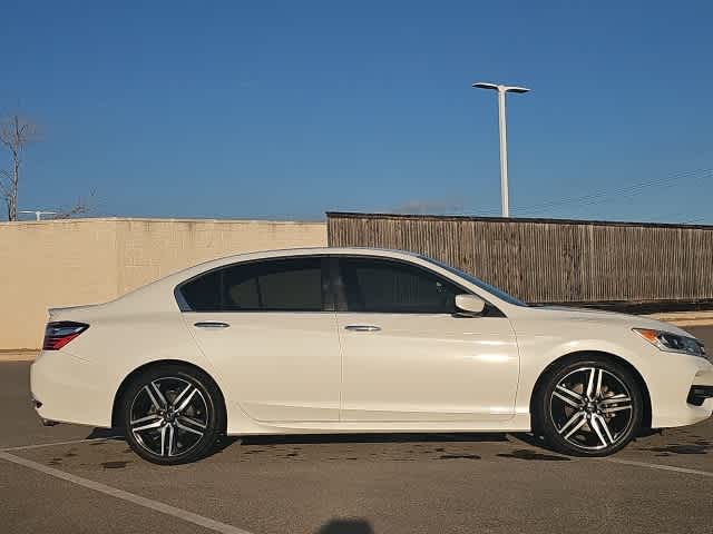 Thumbnail: 2017 Honda Accord - 4